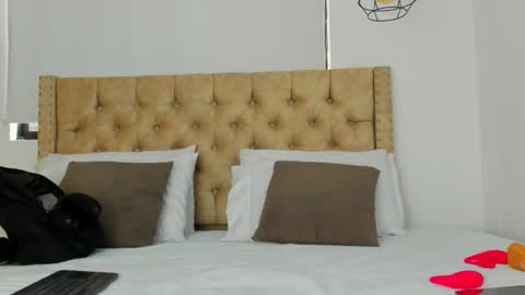 Kery Hillson online show from September 22, 2025, 11:45 am