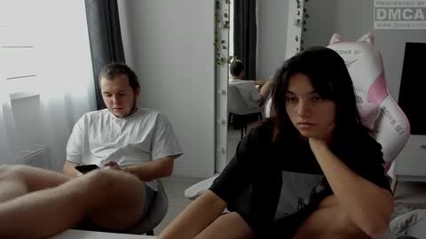 kesh_mne online show from October 18, 2025, 9:21 am