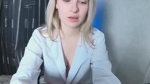 keticam online show from December 6, 2024, 2:38 pm