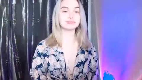 keticam online show from December 18, 2024, 3:33 pm