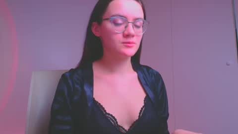Snapshot of ketrin_pirsss chatting on January 26, 2025, 2:35 am Ketrin online show from January 26, 2025, 2:35 am
