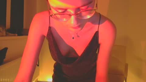 Snapshot of ketrin_pirsss chatting on February 1, 2025, 5:07 am Ketrin online show from February 1, 2025, 5:07 am