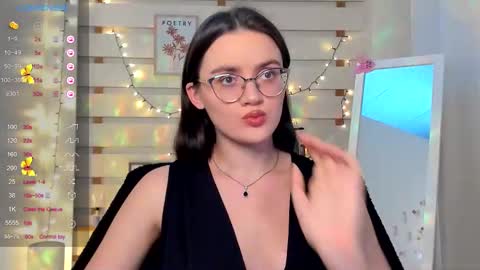 Snapshot of ketrin_pirsss chatting on September 27, 2025, 4:34 pm Ketrin online show from September 27, 2025, 4:34 pm