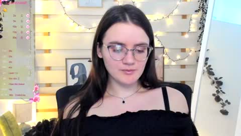 Snapshot of ketrin_pirsss chatting on November 24, 2025, 10:53 pm Ketrin online show from November 24, 2025, 10:53 pm