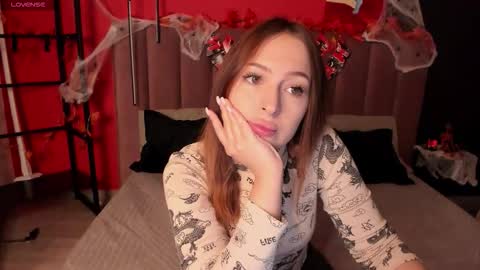 Snapshot of ketrinwhite chatting on October 19, 2025, 1:28 am KatrinaKetrin online show from October 19, 2025, 1:28 am