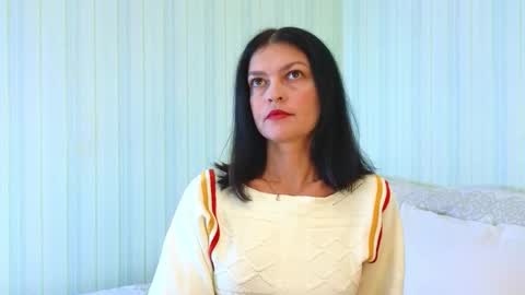 Catherine online show from October 2, 2025, 8:10 am