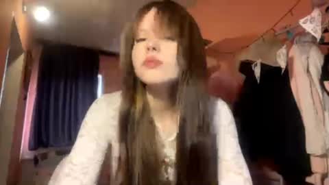 Lina online show from April 20, 2026, 9:01 am