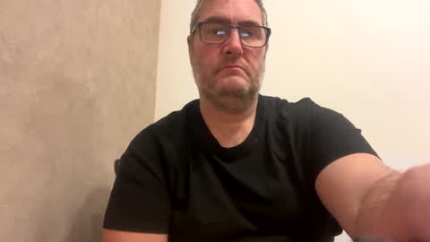 kevfromchat online show from January 3, 2025, 4:33 am