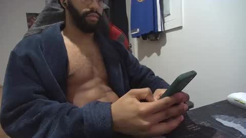 kevi4 online show from January 12, 2025, 5:03 am