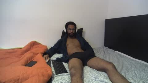 kevi4 online show from February 5, 2025, 6:37 pm