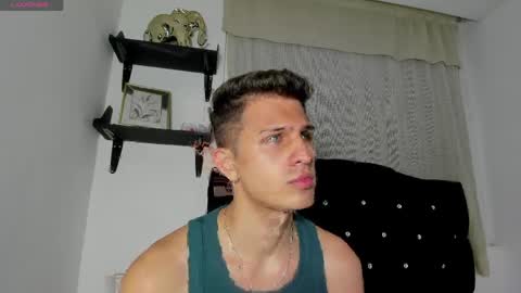 Snapshot of kevin_ahs1 chatting on April 26, 2026, 11:35 pm Kevin Ahs online show from April 26, 2026, 11:35 pm