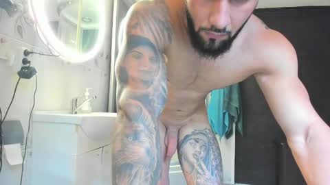 Snapshot of kevin_muscle1 chatting on May 31, 2026, 11:28 am Kevin online show from May 31, 2026, 11:28 am