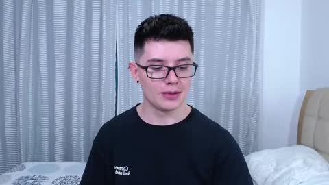 Kevin online show from November 19, 2025, 10:54 pm