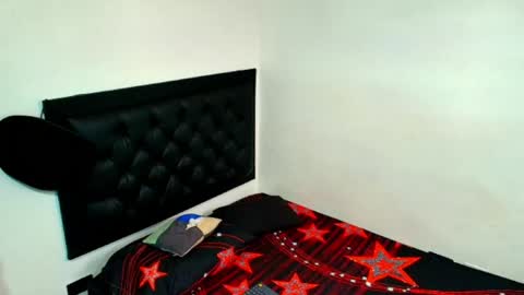 Snapshot of kevinkewma chatting on May 2, 2026, 12:21 pm kevinkewma online show from May 2, 2026, 12:21 pm