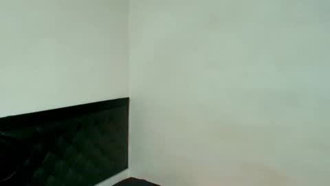 Snapshot of kevinkewma chatting on May 4, 2026, 12:23 pm kevinkewma online show from May 4, 2026, 12:23 pm
