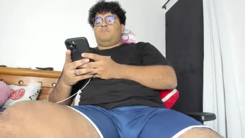 Snapshot of kevinn_ma chatting on July 26, 2026, 3:47 am KevinM online show from July 26, 2026, 3:47 am