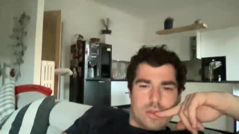 kevinpillobello online show from March 13, 2026, 4:46 pm