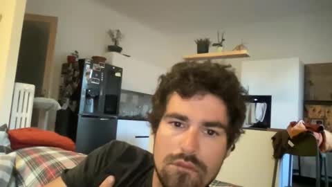 kevinpillobello online show from April 8, 2026, 5:24 pm