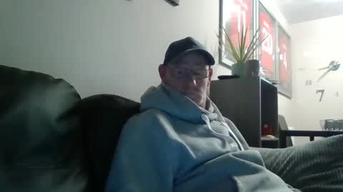 kevlooking4sez online show from September 23, 2025, 7:39 pm