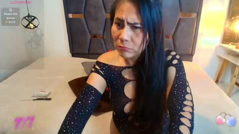 Snapshot of keyla_brunette_ chatting on May 31, 2026, 12:30 am KEYLA BRUNETTE online show from May 31, 2026, 12:30 am