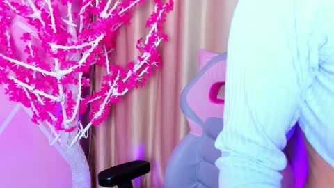 Keyla noa online show from October 11, 2025, 6:01 am