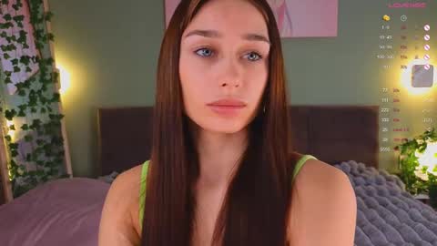 Snapshot of keylalong chatting on February 10, 2025, 7:04 am Hi Im Mary Glad to see you in my room PVT is open online show from February 10, 2025, 7:04 am