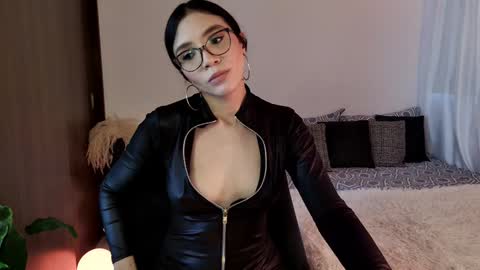 Keyla online show from December 7, 2024, 6:26 pm