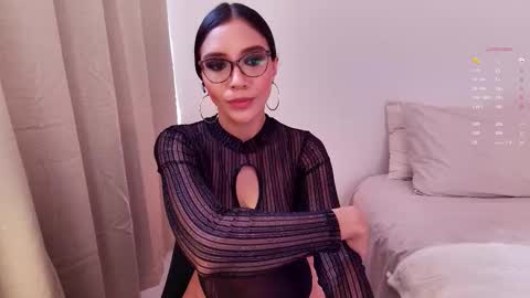 Keyla online show from December 4, 2025, 9:56 pm