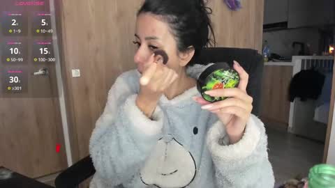 Laura online show from December 31, 2024, 10:58 am