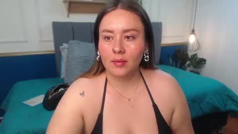 Snapshot of khalia_ chatting on July 14, 2026, 7:52 pm K H A I L A online show from July 14, 2026, 7:52 pm