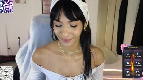 Snapshot of kharelys_777 chatting on January 15, 2025, 11:19 pm Karelys M. online show from January 15, 2025, 11:19 pm