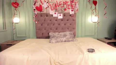 Kathe Hot online show from February 15, 2025, 7:28 pm