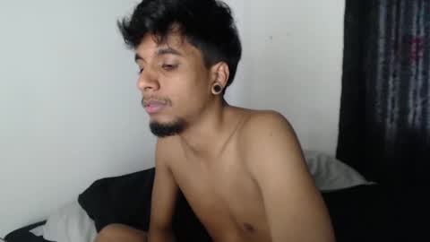 Snapshot of khevinlopezonig chatting on September 24, 2025, 9:29 pm khevinlopezonig online show from September 24, 2025, 9:29 pm