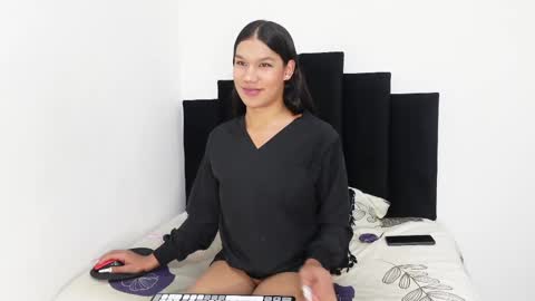 Khloe online show from February 25, 2025, 8:09 pm