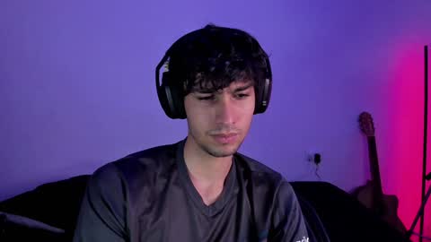 khozler_ online show from January 15, 2025, 2:49 am