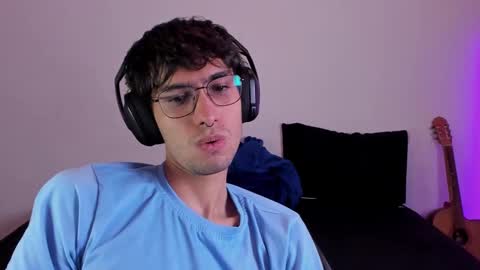 khozler_ online show from February 18, 2025, 6:15 am