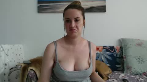 Sarah online show from September 25, 2025, 7:56 am