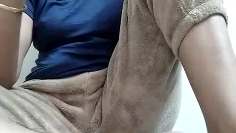 Snapshot of khushisinghh chatting on December 4, 2024, 3:37 am khushisinghh online show from December 4, 2024, 3:37 am