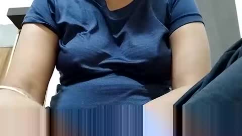 Snapshot of khushisinghh chatting on December 23, 2024, 4:17 pm khushisinghh online show from December 23, 2024, 4:17 pm