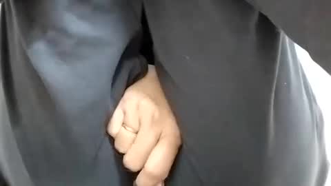 Snapshot of khushisinghh chatting on December 28, 2024, 3:04 am khushisinghh online show from December 28, 2024, 3:04 am