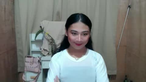 Kiana online show from October 8, 2025, 9:29 am