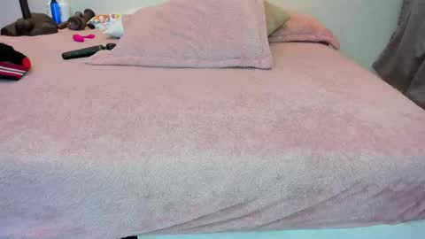    N         M online show from October 10, 2025, 11:31 am