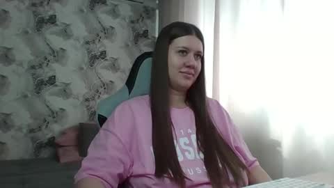 kianna_dior_ online show from March 12, 2026, 9:48 am