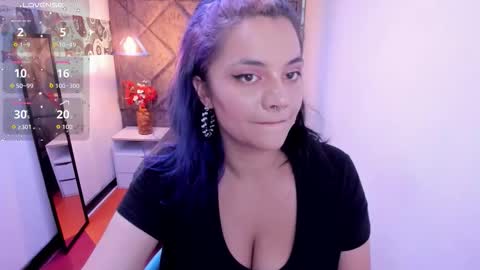 kiara Cruz online show from November 24, 2025, 8:30 pm