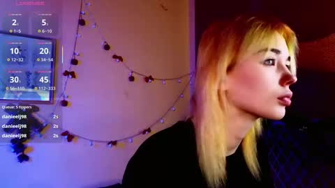 Kira online show from January 9, 2026, 9:38 pm