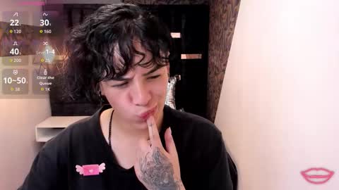 KIARA FOX online show from January 15, 2026, 12:32 pm