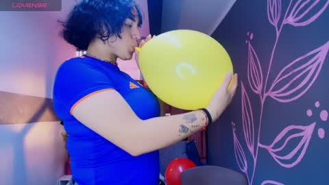 KIARA FOX online show from June 5, 2026, 8:14 pm