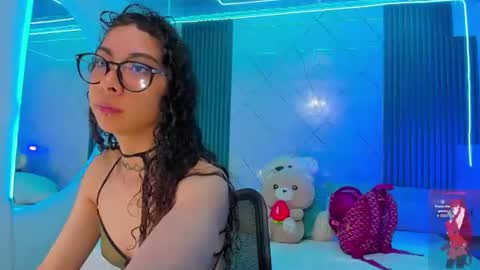 Snapshot of kiara_lovelyy chatting on June 30, 2026, 4:02 am Kiara online show from June 30, 2026, 4:02 am