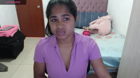 Snapshot of kiara_williamss chatting on September 26, 2025, 5:28 pm Kiara online show from September 26, 2025, 5:28 pm
