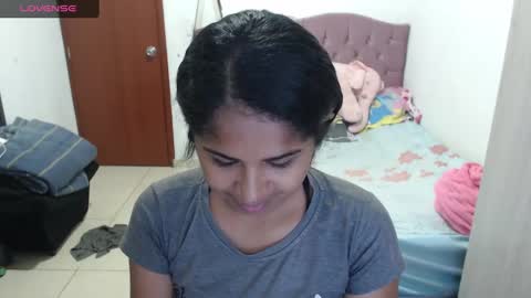 Snapshot of kiara_williamss chatting on October 7, 2025, 2:53 am Kiara online show from October 7, 2025, 2:53 am